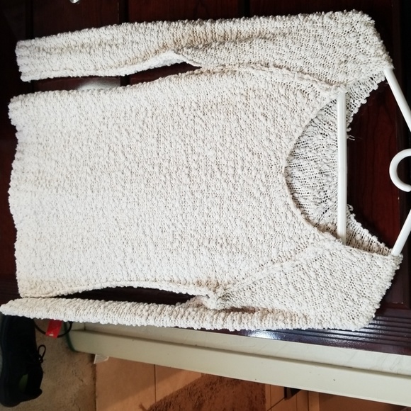 Sweater - Picture 1 of 2